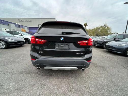 2021 BMW X1 sDrive28i