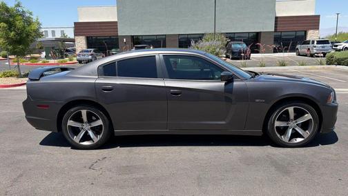 Crystal Metallic 2014 Dodge Charger SXT