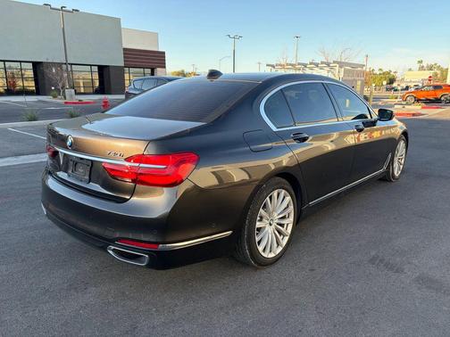 2017 BMW 740 740i Sedan 4D