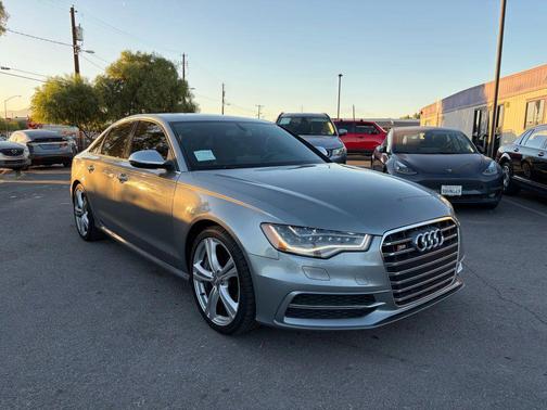 2013 Audi S6 4.0T Prestige