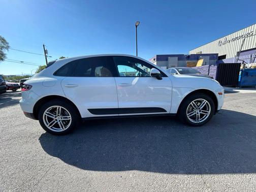 2015 Porsche Macan S