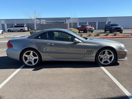 2009 Mercedes-Benz SL-Class SL 550 Roadster 2D