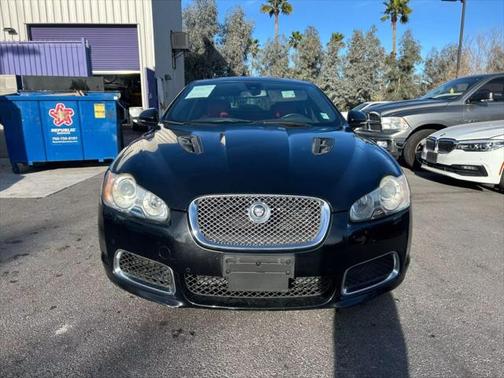 2010 Jaguar XF R