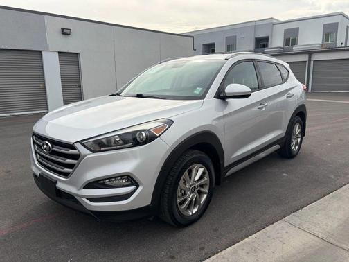 2017 Hyundai TUCSON SE Plus
