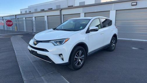 Super White 2018 Toyota RAV4 XLE