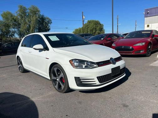 2017 Volkswagen Golf GTI 2.0T S 4-Door