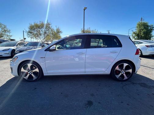 2017 Volkswagen Golf GTI 2.0T S 4-Door