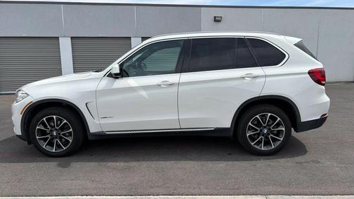 Alpine White 2017 BMW X5 sDrive35i