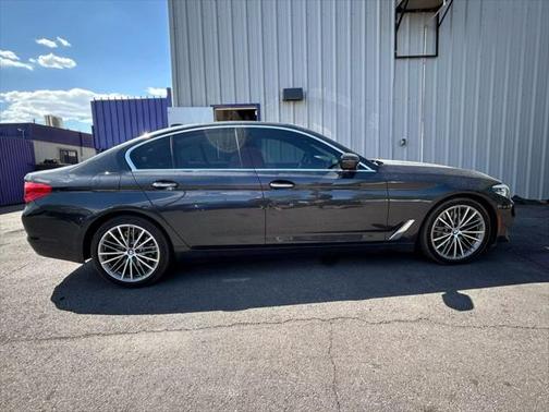 2017 BMW 530 530i Sedan 4D