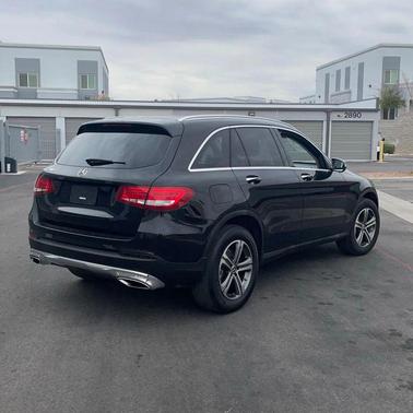 2017 Mercedes-Benz GLC 300 Base