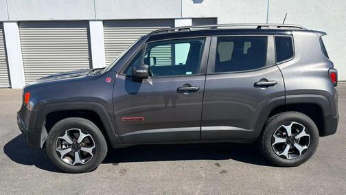 Crystal Metallic 2019 Jeep Renegade Trailhawk