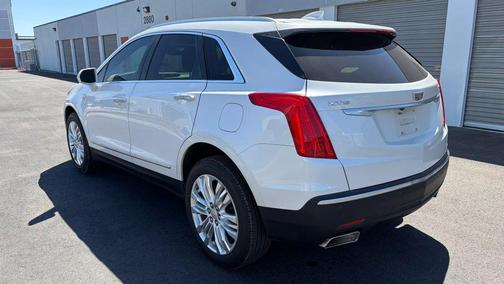 Crystal White 2017 Cadillac XT5 Premium Luxury