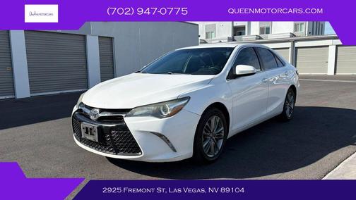 White 2016 Toyota Camry SE