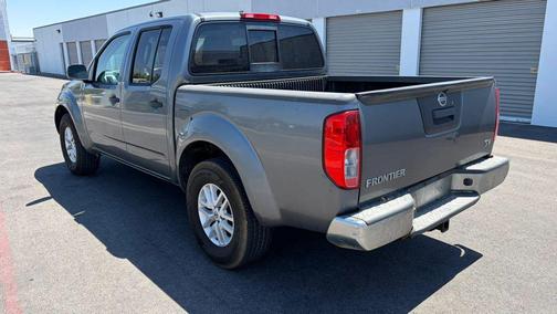 Gun Metallic 2017 Nissan Frontier SV