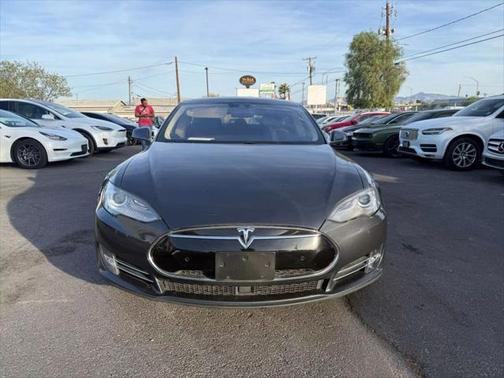 2015 Tesla Model S 85