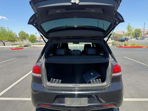 Deep Black Metallic 2013 Volkswagen Golf R 4-Door w/DCC & Navigation