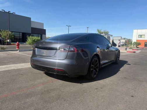 2021 Tesla Model S Long Range