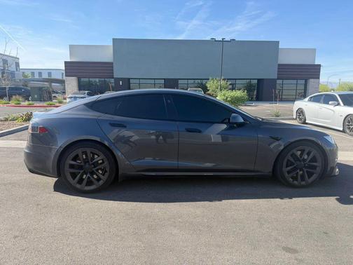 2021 Tesla Model S Long Range