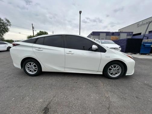 2017 Toyota Prius Two