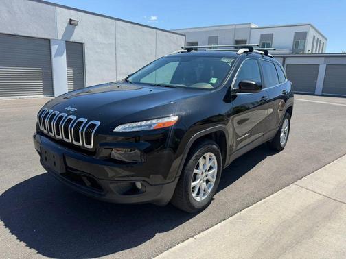 Diamond Black Crystal Pearlcoat 2018 Jeep Cherokee Latitude Plus