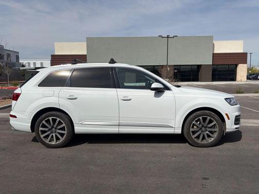 2017 Audi Q7 3.0T Premium
