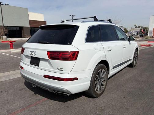 2017 Audi Q7 3.0T Premium