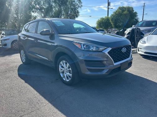 2020 Hyundai TUCSON SE