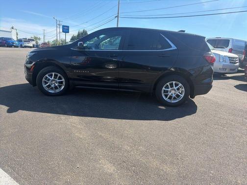 Mosaic Black Metallic 2024 Chevrolet Equinox LT