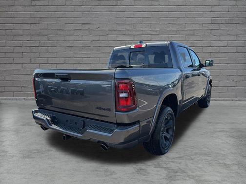 Granite Crystal Clearcoat Metallic 2026 RAM 1500 Big Horn/Lone Star