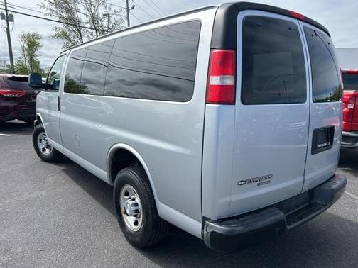 2016 Chevrolet Express 2500 LS