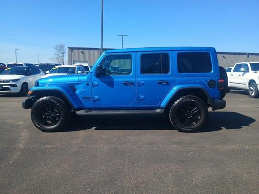 Hydro Blue Pearl 2022 Jeep Wrangler Unlimited Sahara Altitude