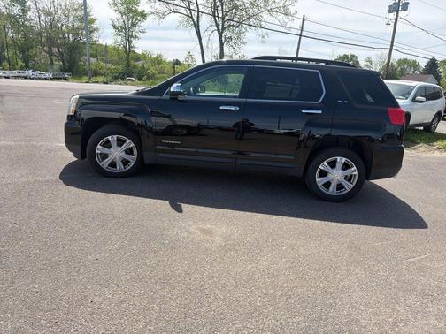 Onyx Black 2017 GMC Terrain SLE-2