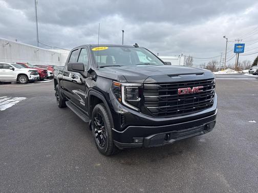 2023 GMC Sierra 1500 Elevation