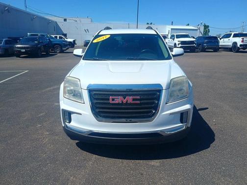 Summit White 2017 GMC Terrain SLE-2