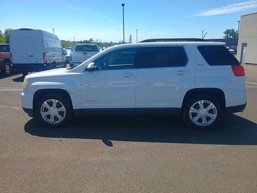 Summit White 2017 GMC Terrain SLE-2