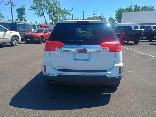 Summit White 2017 GMC Terrain SLE-2