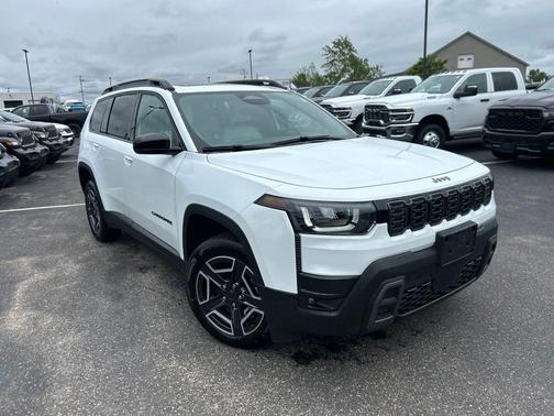 Bright White Clearcoat 2026 Jeep Cherokee LAREDO/LIMITED