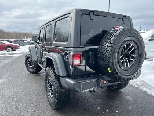 Black Clearcoat 2026 Jeep Wrangler Sport
