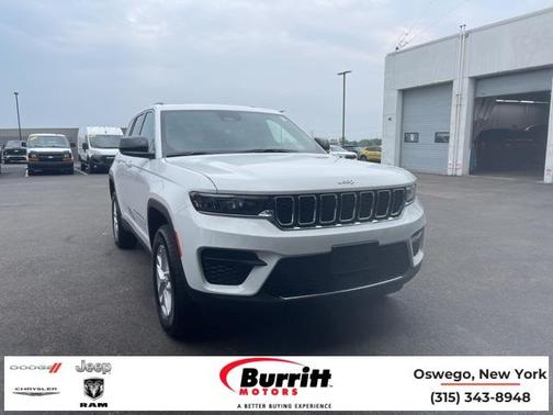 2025 Jeep Grand Cherokee Laredo