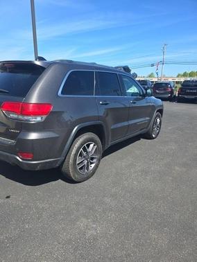 2019 Jeep Grand Cherokee Laredo E