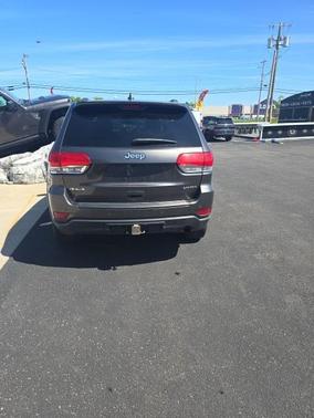 2019 Jeep Grand Cherokee Laredo E