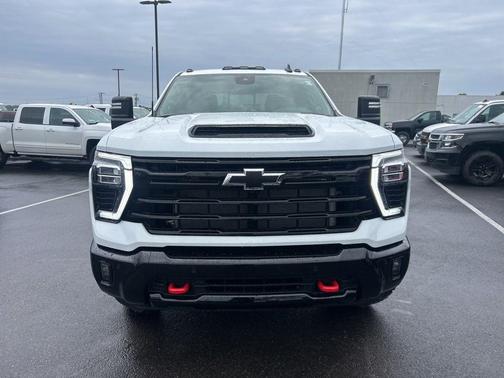 Summit White 2026 Chevrolet Silverado 2500 LT