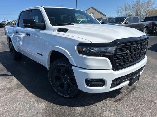 Bright White Clearcoat 2026 RAM 1500 Big Horn/Lone Star