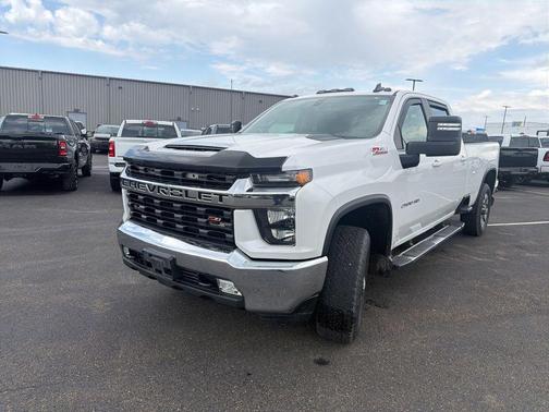 Iridescent Pearl Tricoat 2021 Chevrolet Silverado 2500 LT