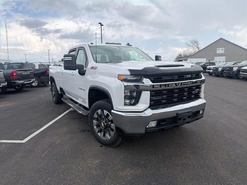Iridescent Pearl Tricoat 2021 Chevrolet Silverado 2500 LT