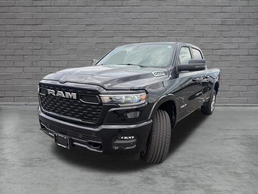 Diamond Black Crystal Pearlcoat 2026 RAM 1500 Big Horn