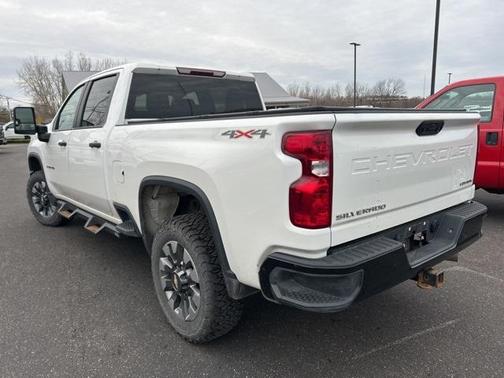 2022 Chevrolet Silverado 2500 Custom