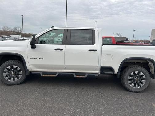 2022 Chevrolet Silverado 2500 Custom