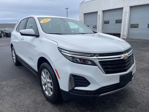 Summit White 2024 Chevrolet Equinox LT