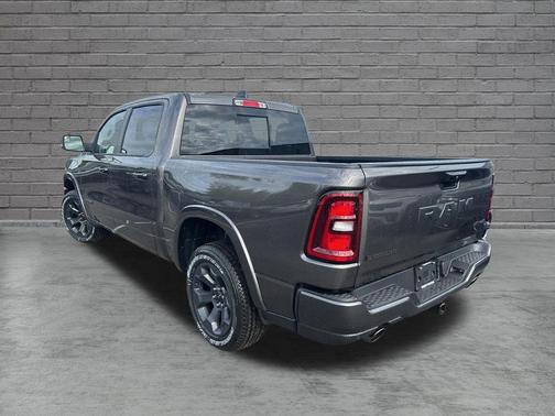 Granite Crystal Clearcoat Metallic 2026 RAM 1500 Big Horn/Lone Star